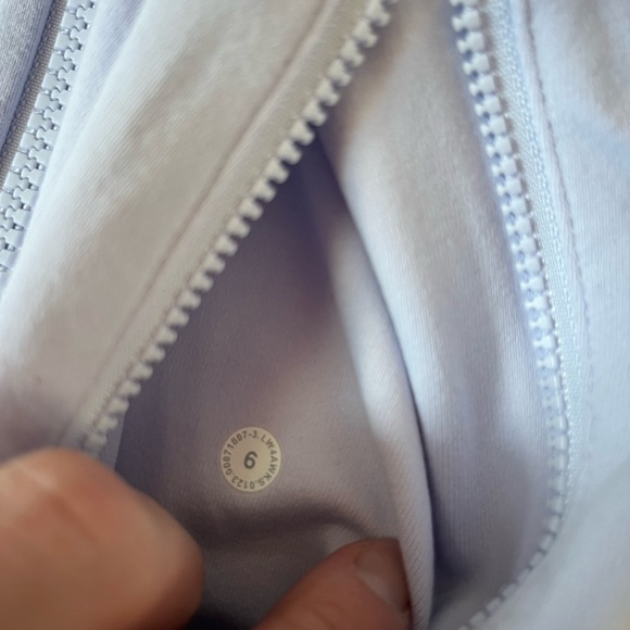 LULULEMON DEFINE JACKET LIGHT PURPLE SIZE 6 WOMENS - Picture 4 of 4